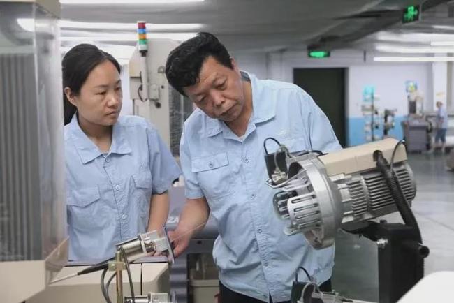 新鄉化纖成立新材料研究院，開啟纖維產業創新與轉化新篇章