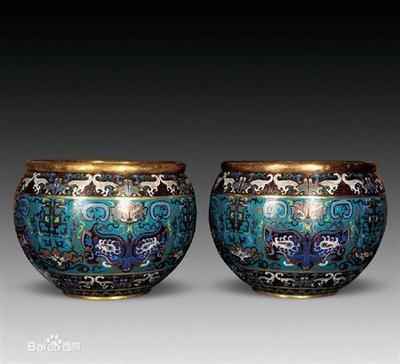 乾隆琺瑯彩的藝術(shù)價(jià)值與市場(chǎng)真相 專(zhuān)家教你如何辨別與交易